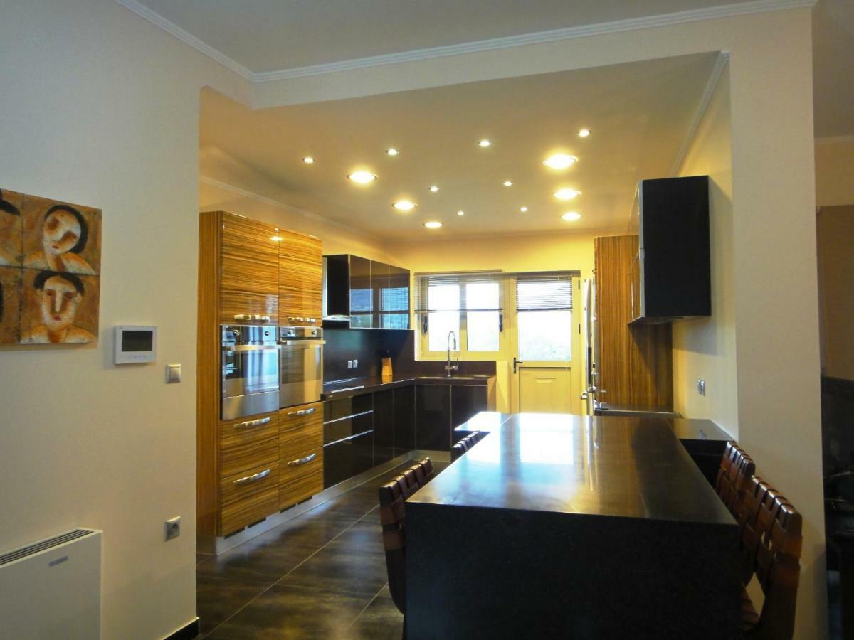 Villa Lydia นีดรี ภายนอก รูปภาพ